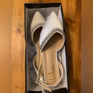 Size 8 lulu wedding bridal white shoes pointed toe bling diamonds flats